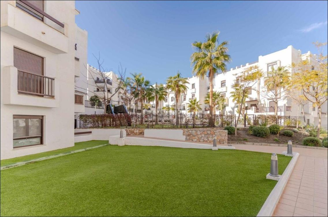 Apartamento En Salobrena Cerca Del Mar - Con Piscina, Gimnasio Y Garaje Exterior foto